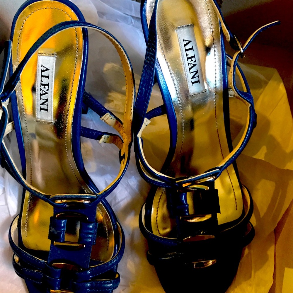 Blue heels, 4”, Alfani.